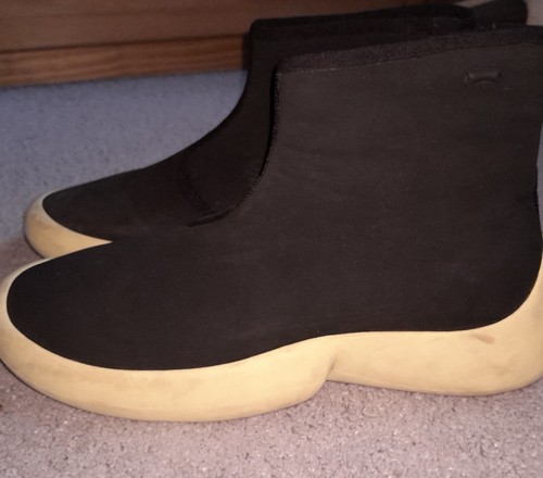 Camper black and - camper,